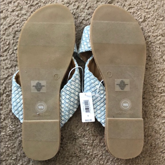 Slip On Sandals - Picture 3 of 4